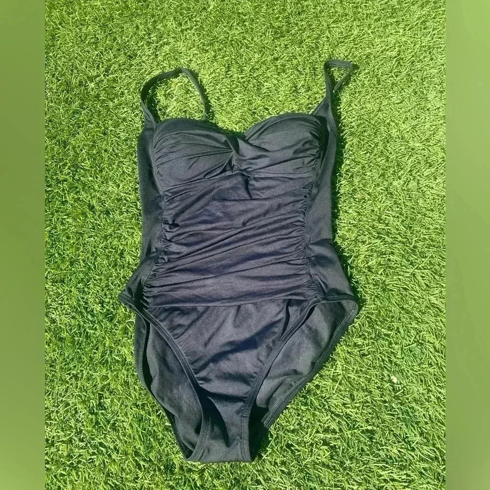 La Blanca Womens One Piece Swimsuit Black Size 6